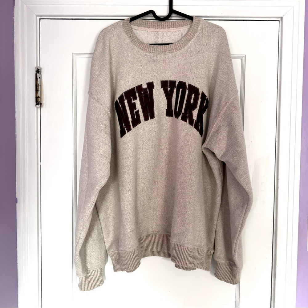 New York Graphic Cream Sweater